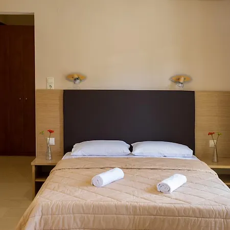 Nepheli Apartments And Studios Paralia Katerinis Room photo