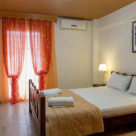 Nepheli Apartments And Studios Paralia Katerinis Exterior photo